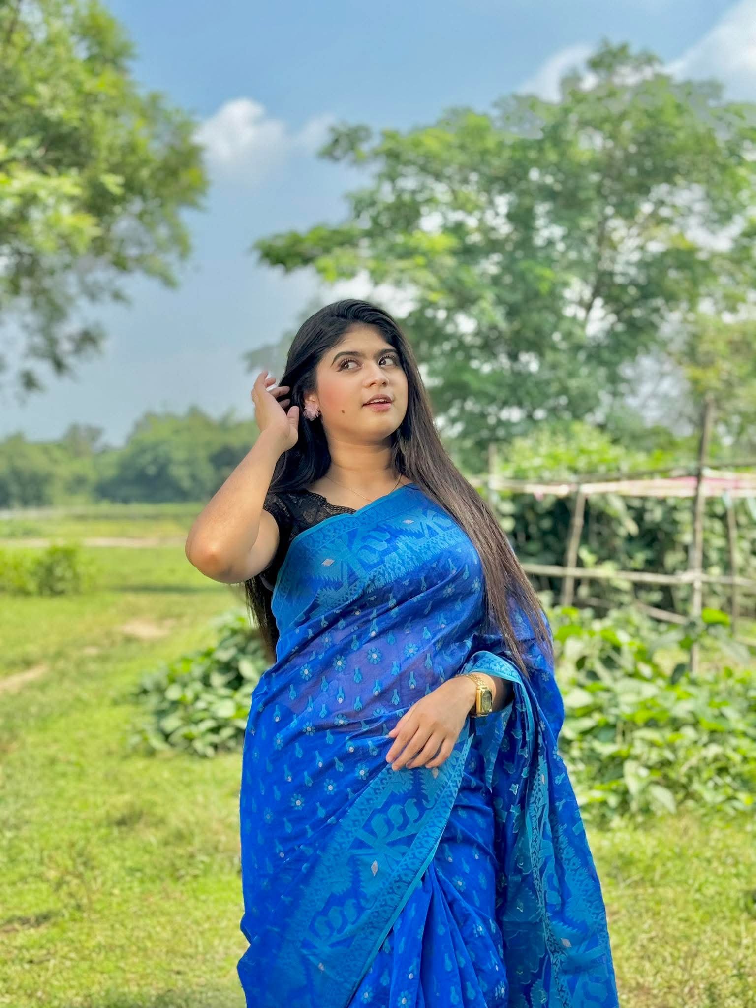 টাংগাইলের জামদানী শাড়ি কম্বো ব্লাউজ পিছ সহ ব্লু কালার - Image 2