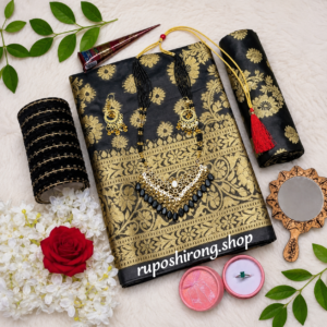 প্রিয় মানুষের জন্য বেস্ট গিফট ব্লাক কালার কাতান শাড়ি কম্বো(প্রিমিয়াম)